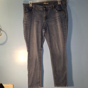 Blue skinny jeans in short
